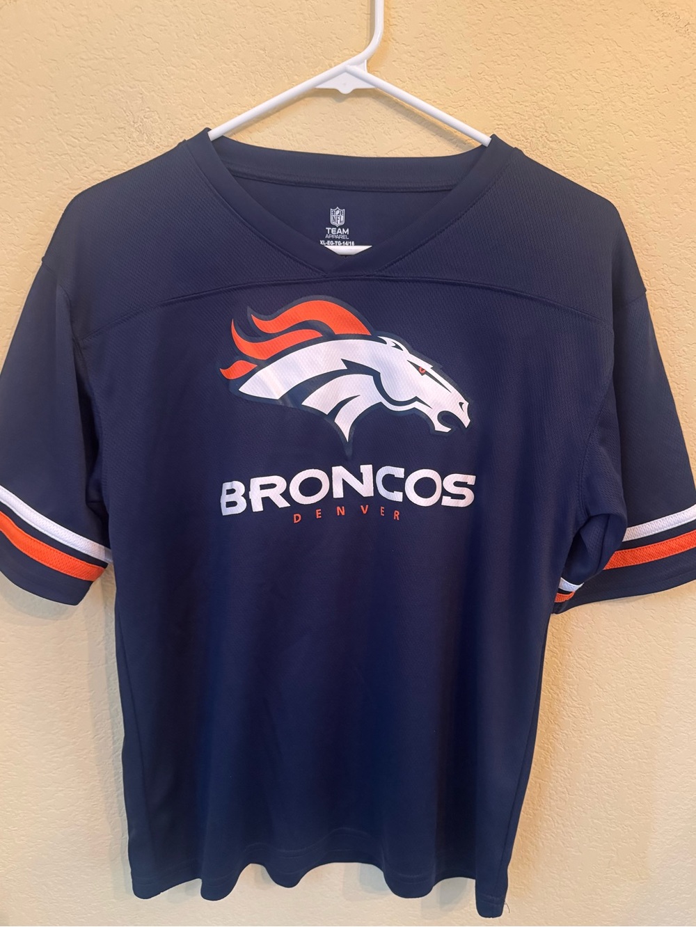 NFL Team Apparel Denver Broncos Jersey Shirt Size XL 14-16/Women's Small